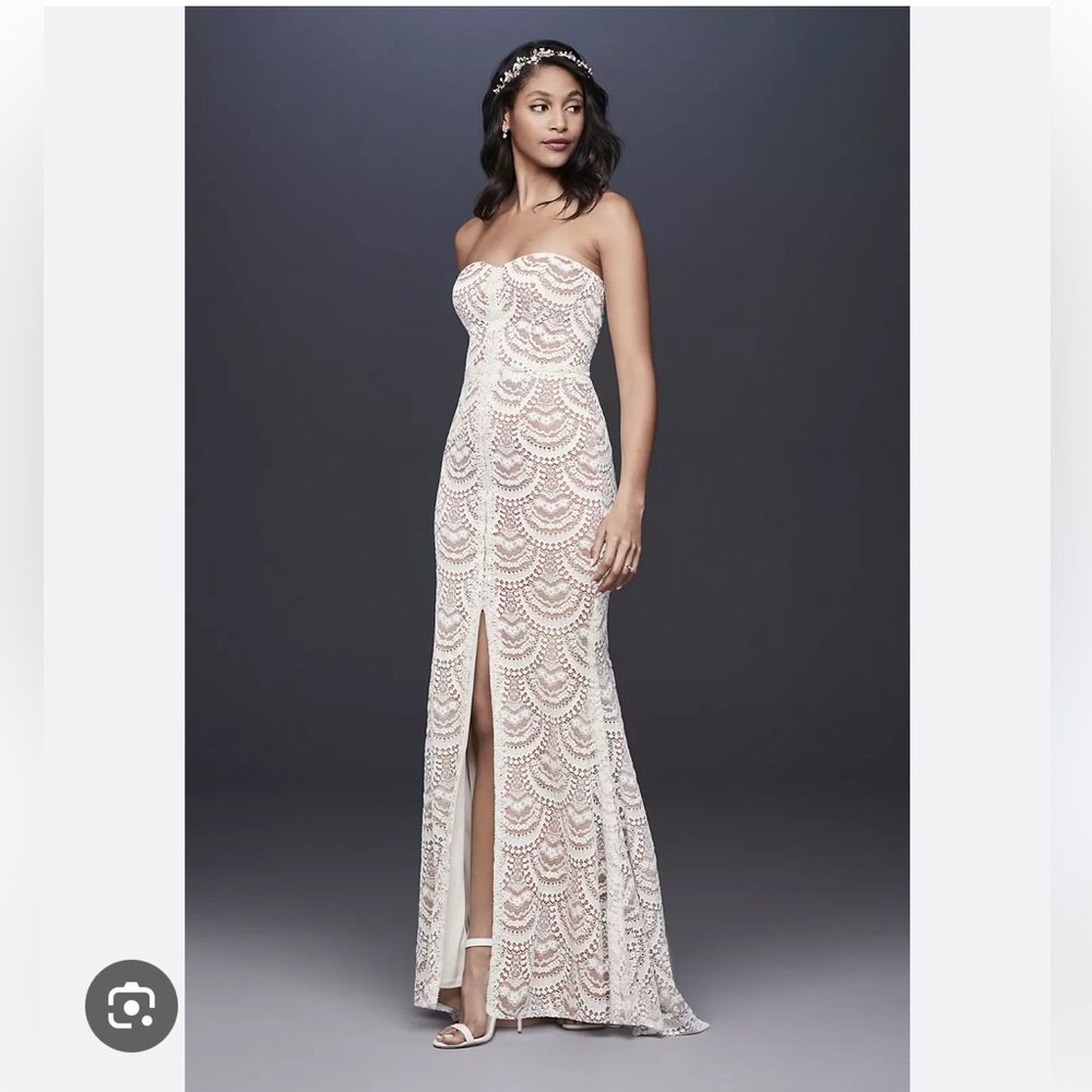 David's Bridal Cream Sheath Wedding Dress Sweetheart Neckline